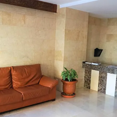 A Beautiful 2 Bedrooms * 푸엔히롤라